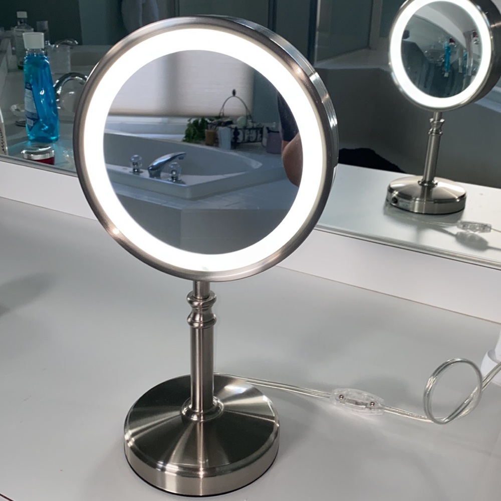 Makeup Mirror - image 6